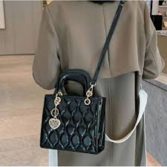 Fashion Black Patent Leather Shoulder Crossbody Handbag - Picture 3 of 5